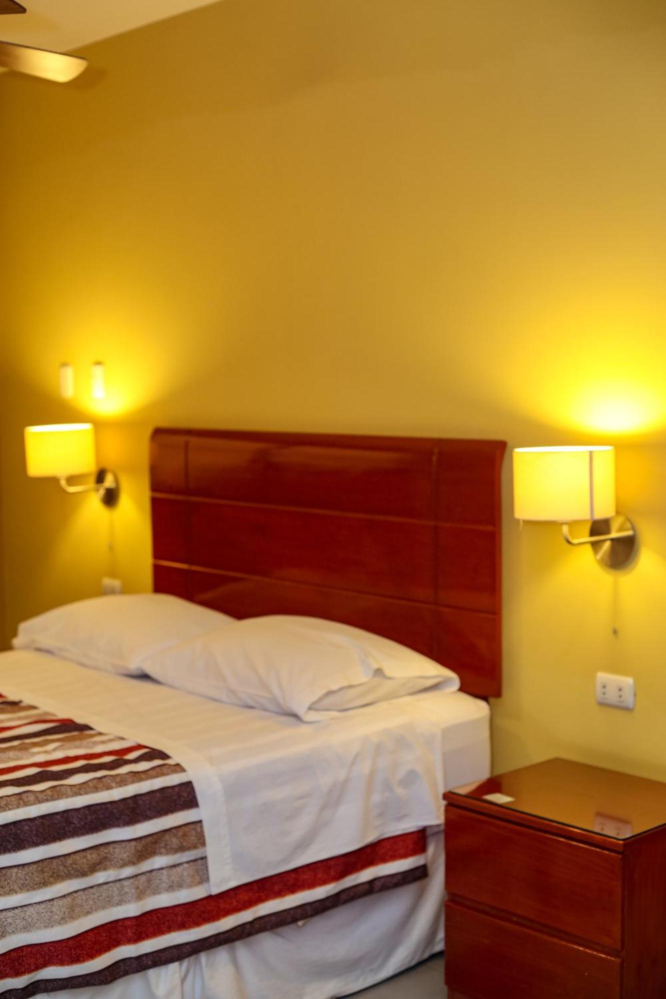 Apart Hotel El Canaveral ชินชาอัลตา ภายนอก รูปภาพ
