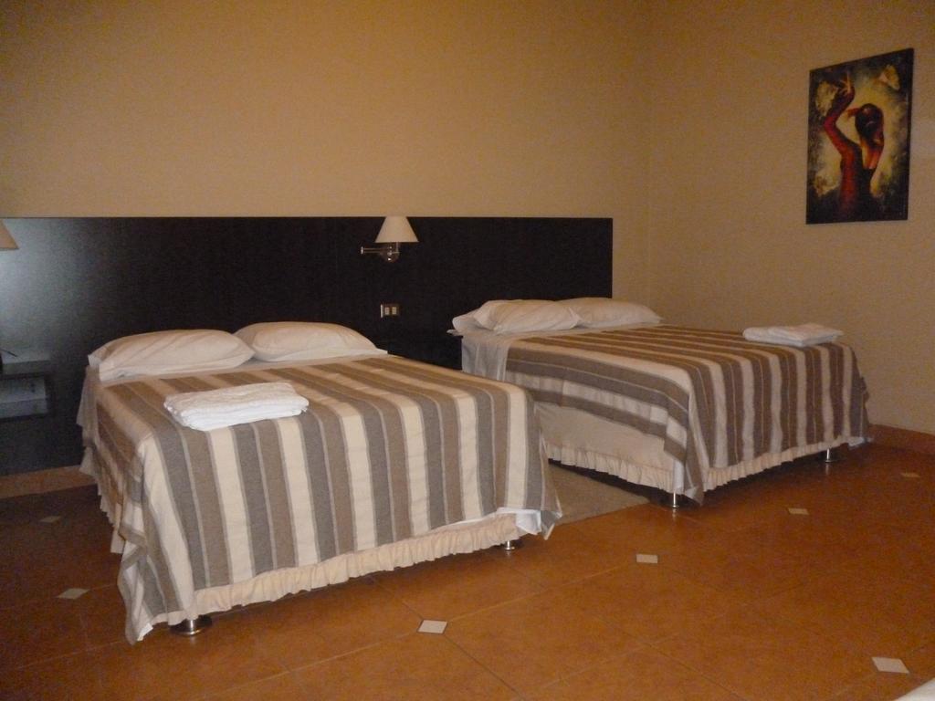Apart Hotel El Canaveral ชินชาอัลตา ภายนอก รูปภาพ